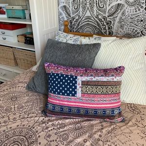Urban Outfitters 🌵 USA Small Colorful Pillow